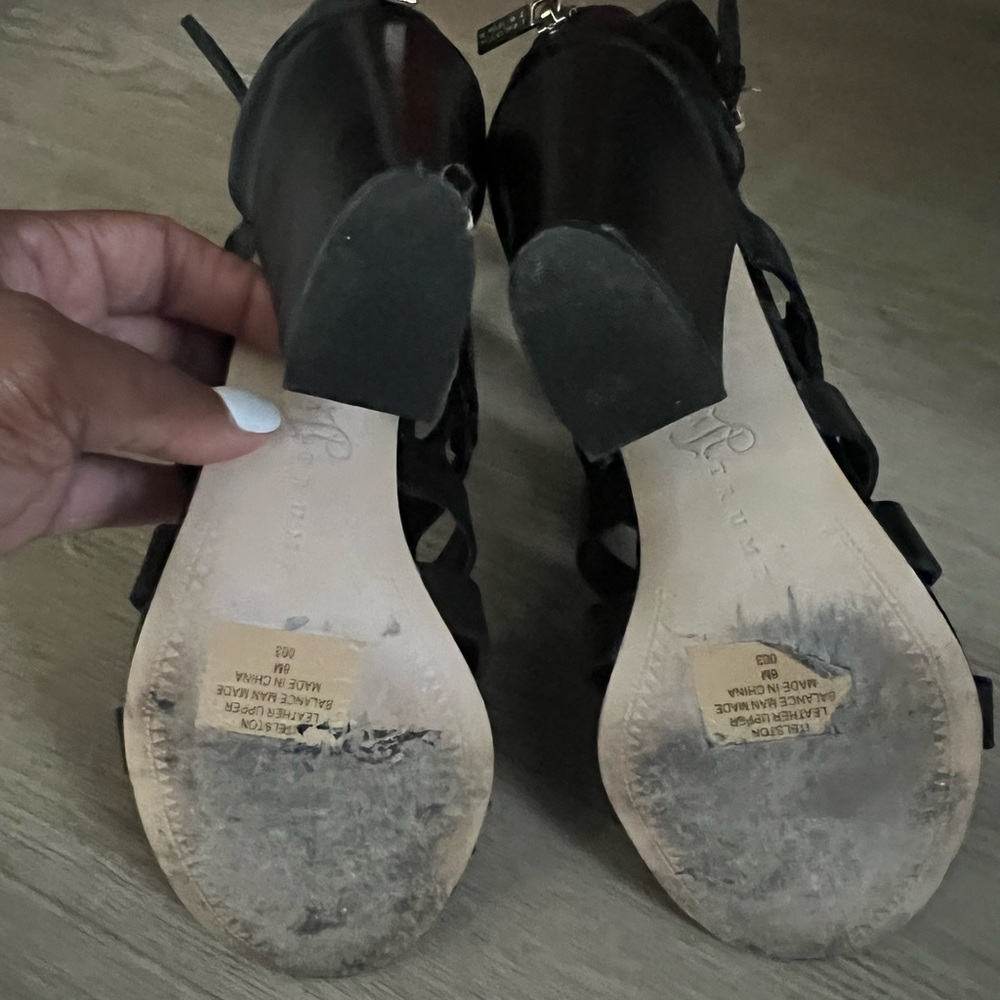 Shoes - Picture 6 of 6